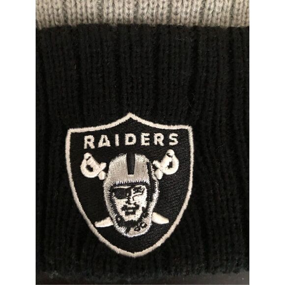 NFL Las Vegas Raiders Knit Pom Cuff Beanie One Size - Picture 5 of 5